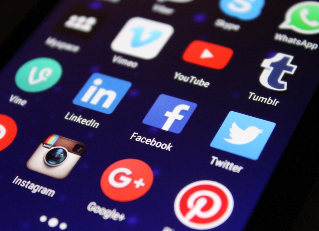 How to define you value proposition as a social media manager? - Marketing Dreamz